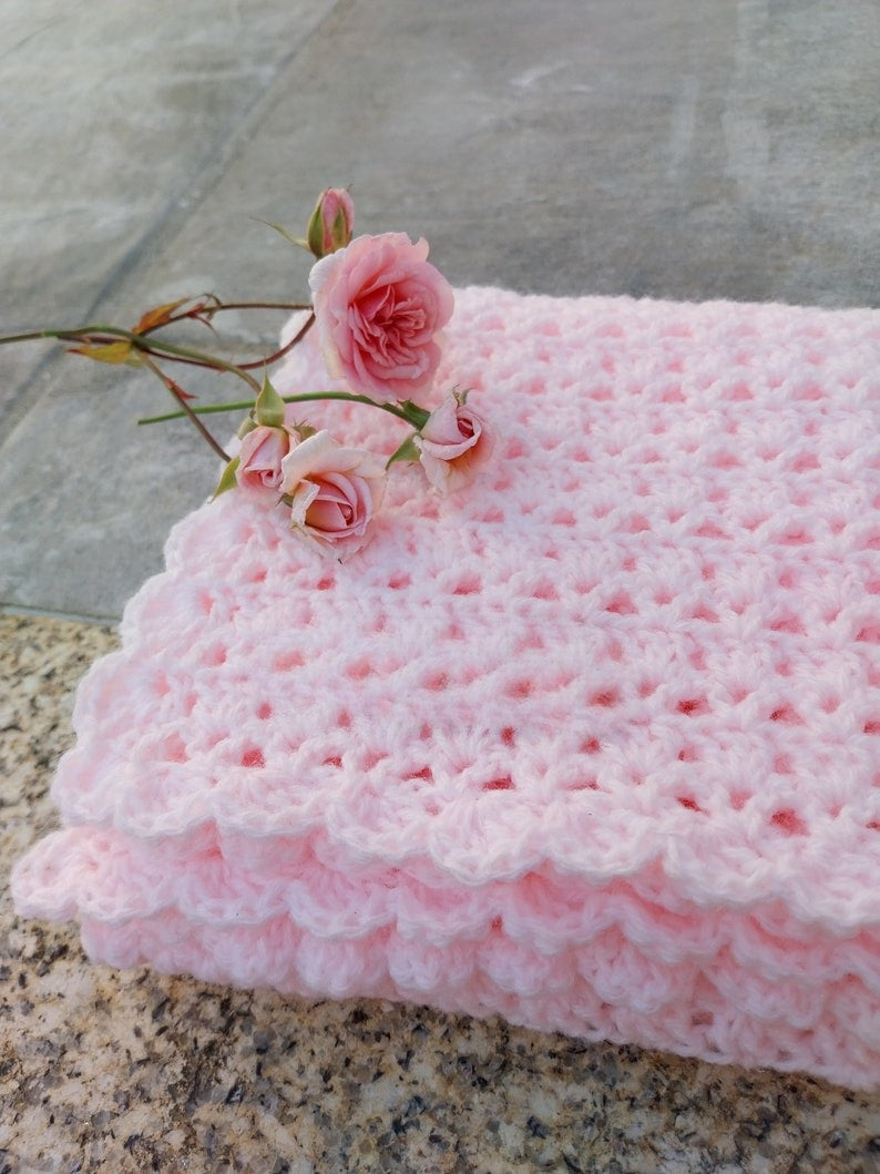 Crochet baby blanket pattern
