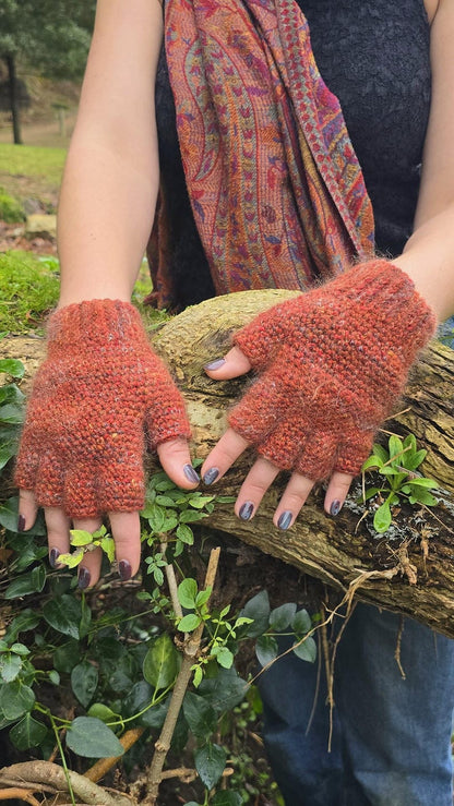 Gaia Gloves PDF crochet pattern