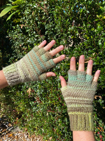 Gaia Gloves PDF crochet pattern