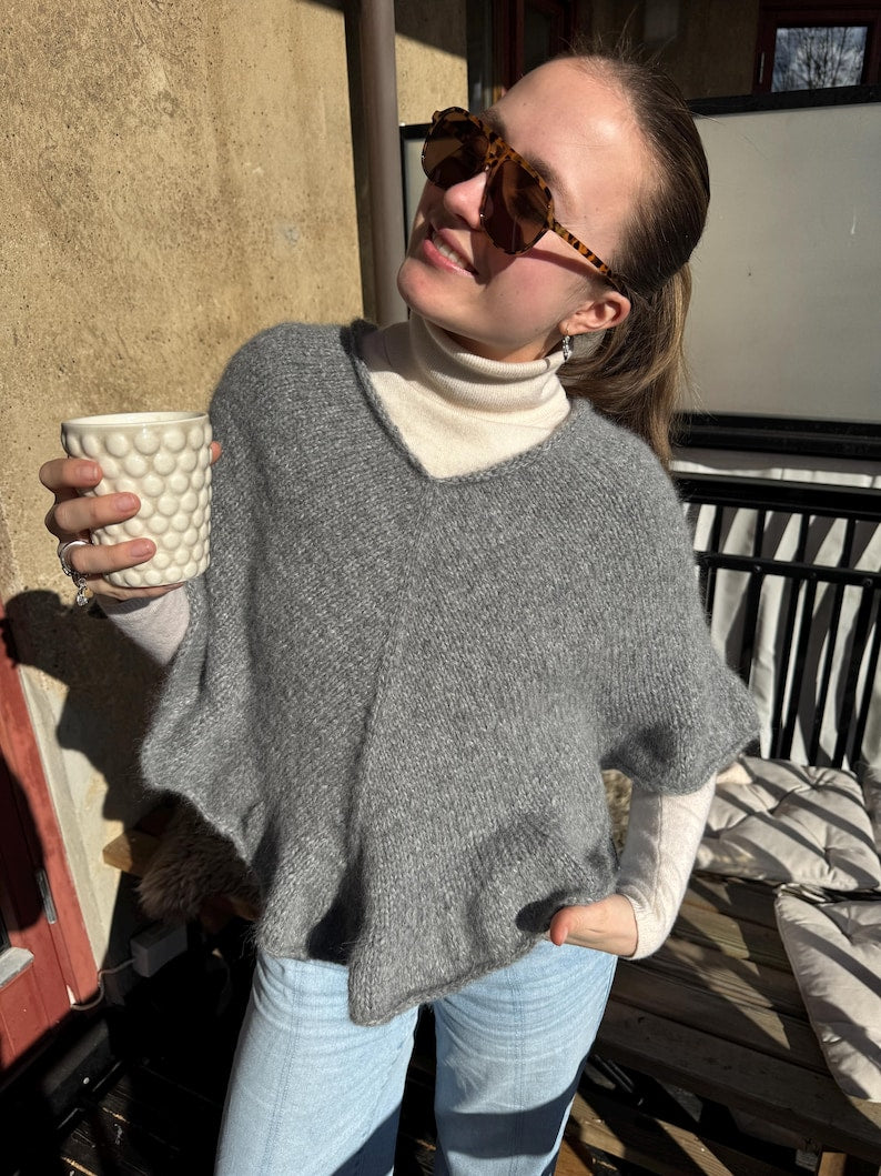 Oslo Poncho knitting pattern