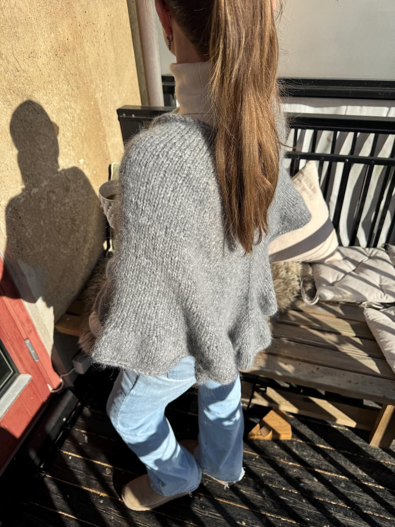 Oslo Poncho knitting pattern