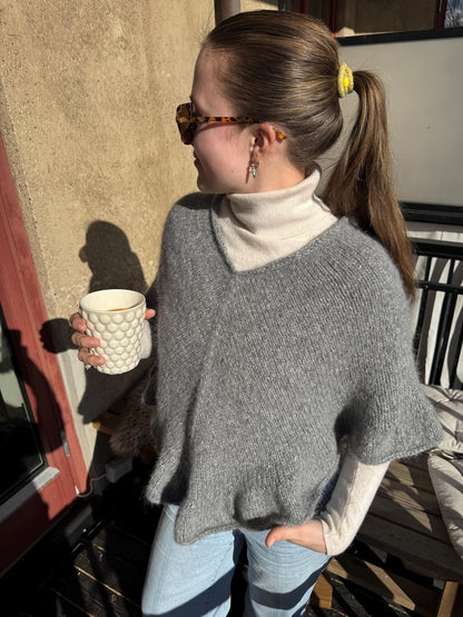 Oslo Poncho knitting pattern