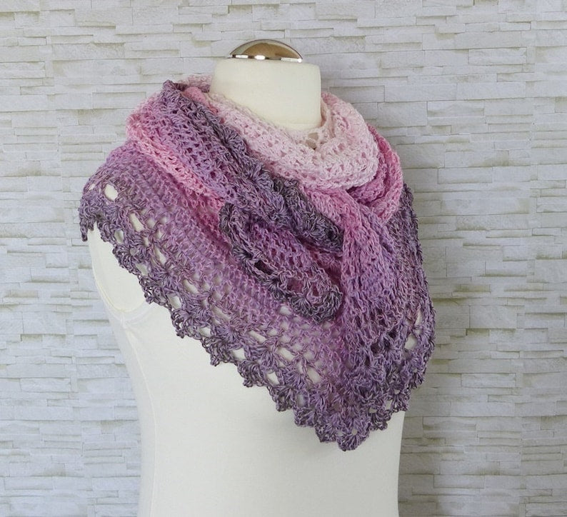 "Elomina" pattern: a beautiful crocheted shawl