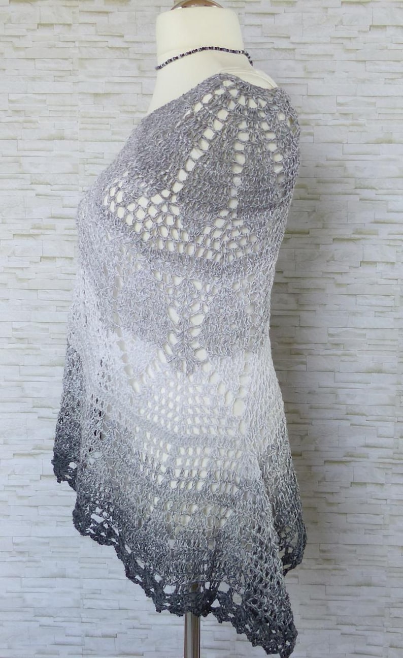 "Elomina" pattern: a beautiful crocheted shawl