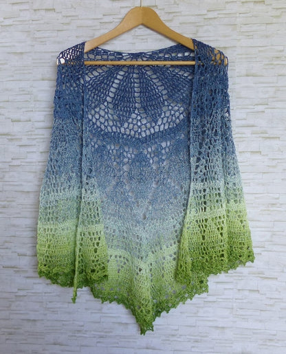 "Elomina" pattern: a beautiful crocheted shawl