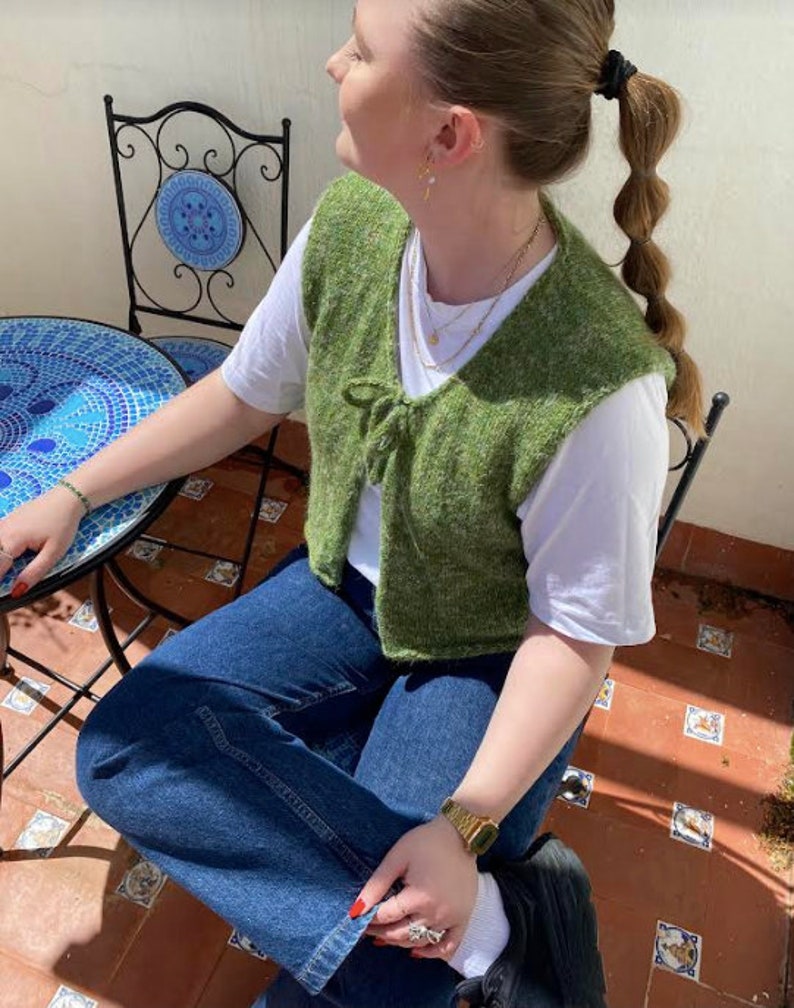 Flora Vest Knitting Pattern